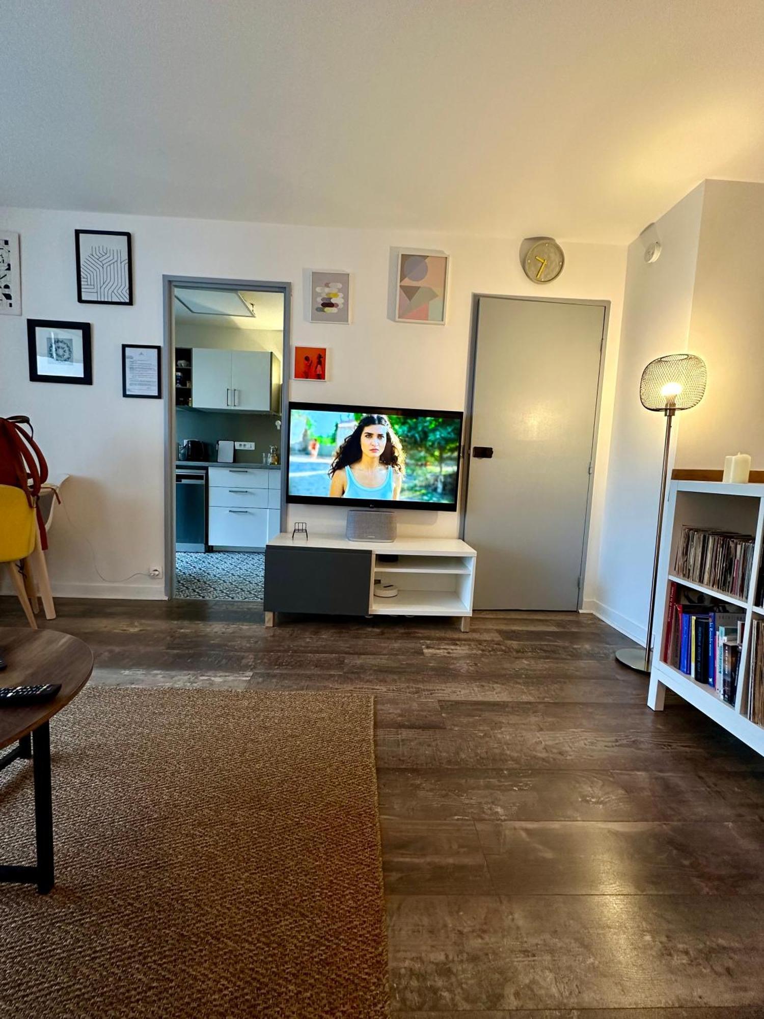 Cosy Duplex Avec Parking A Paris 19 By Immo Kit Bnb Exterior photo